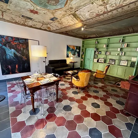 Apartment Atelier Ed Affreschi A Campo De Fiori Rome