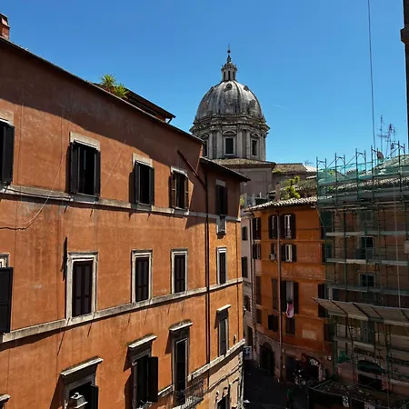 Apartment Atelier Ed Affreschi A Campo De Fiori Rome